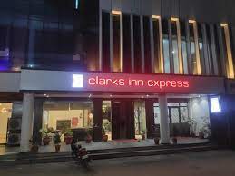 CLARKS INN Express